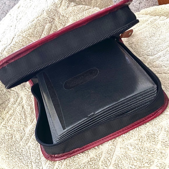 Kokopelli CD/DVD Vintage Leather Case - Picture 10 of 11